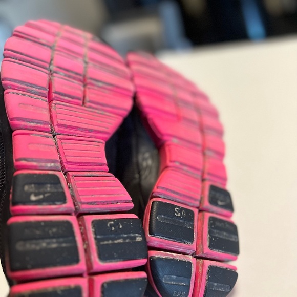 Nike Waffle 5.0 black and pink running sneakers shoes - Picture 10 of 11